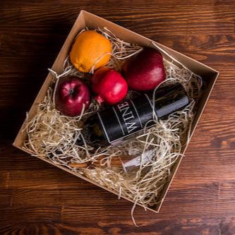 fruit and wine giftpack